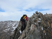  sur l'arête faîtière