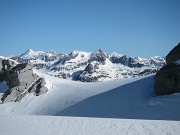  on passe sur le glacier du Grand Méan ; vue sur l'Aiguille Rousse