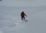  Neige pas mal travaillée par le vent ...