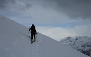  la crête est deneigée ; il faut ruser...