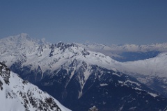  Mont-Blanc ; Jorasses ; Grand Combin ; et la chaîne frontière dans la brume ...