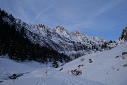  Arrivée dans le vallon du Merlet, le Grand Jarnalet en face ...