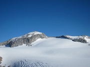  on découvre le sommet de l'Adamello : 3539m - malheureusement nous ne sommes pas équipés pour le gravir
