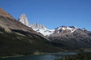  Le Fitz Roy (3405m) se dévoile