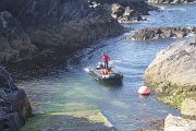  on va en zodiac sur le bateau qui nous ramène à Doolin