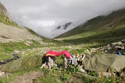  descente sur Palakçur ; on seche la tente qui a pris la rosée