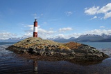  Ce phare des éclaireurs se trouve près d'Ushuaia dans le canal de Beagle, côté Argentine. Ses coordonnées géographiques sont: 54º 31' Sud 68º 05' Ouest 